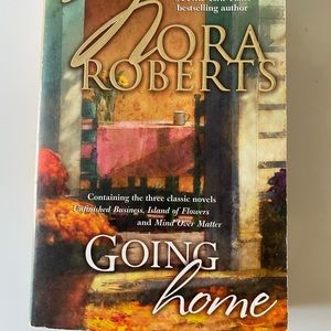 Nora Roberts: Going Home